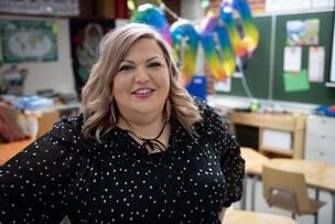 Johanna Lehtinen koululuokassa