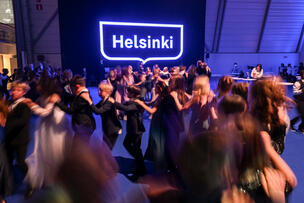 Letkistä tanssivat neloset.