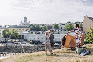 Piknik Kanavapuistossa.