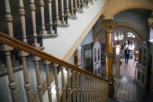The staircase of Rikhardinkatu Library.