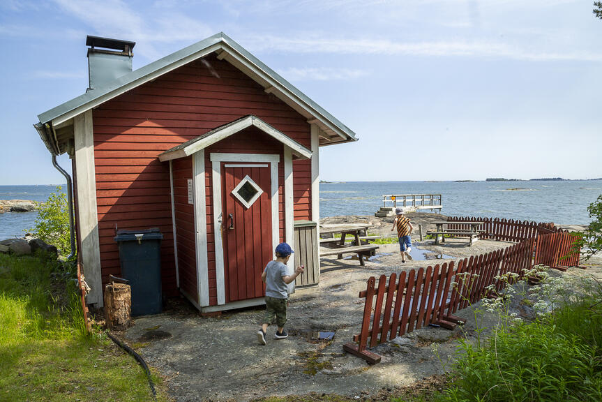 Pihlajasaaren rantasauna.